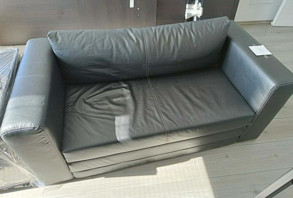 Кожен диван, разтегателен