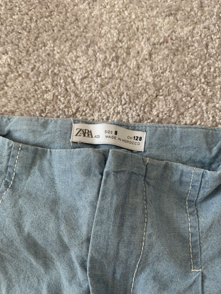 Pantaloni Zara 8 ani
