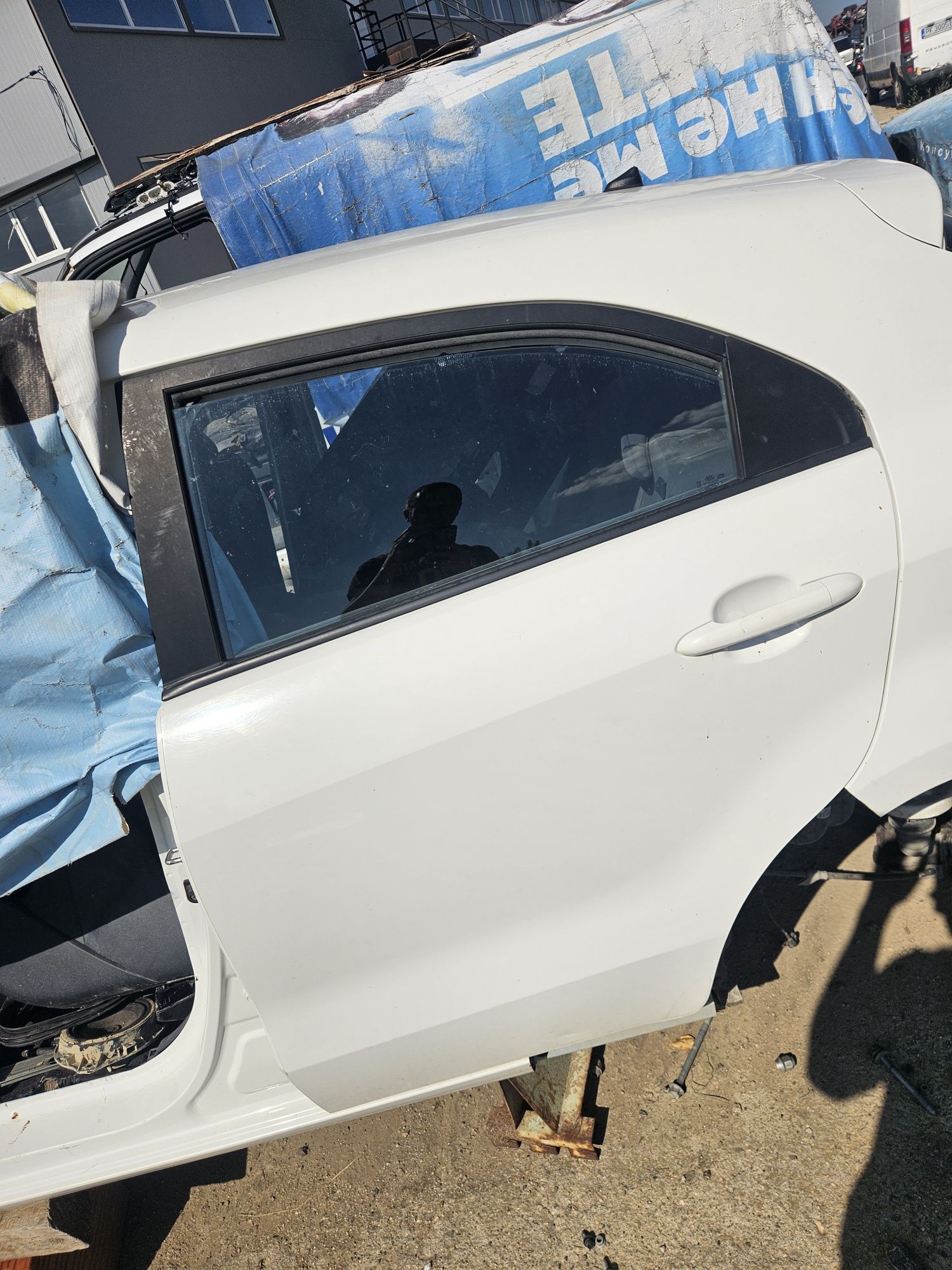 Задна лява врата за Kia Rio 2014god