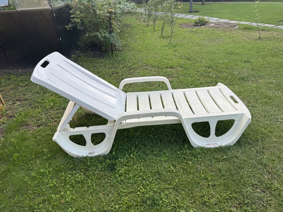 Шезлонг Атлант, пластик белый, размер 186/63/32