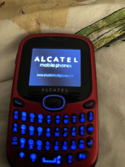 Alcatel one touch 255d dual sim deblocat 512 mb pana in 1 noiembrie