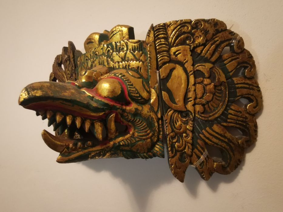 Антична балийска дървена маска на дракон