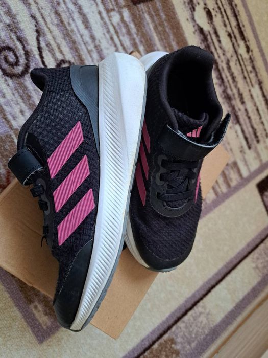 Маратонки за момиче 30