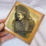 Panoplie veche pt perete, regină egipteană, sculptata manual.