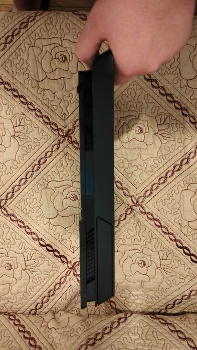Ps 4 slim 1Tb "Days of play" limited edition