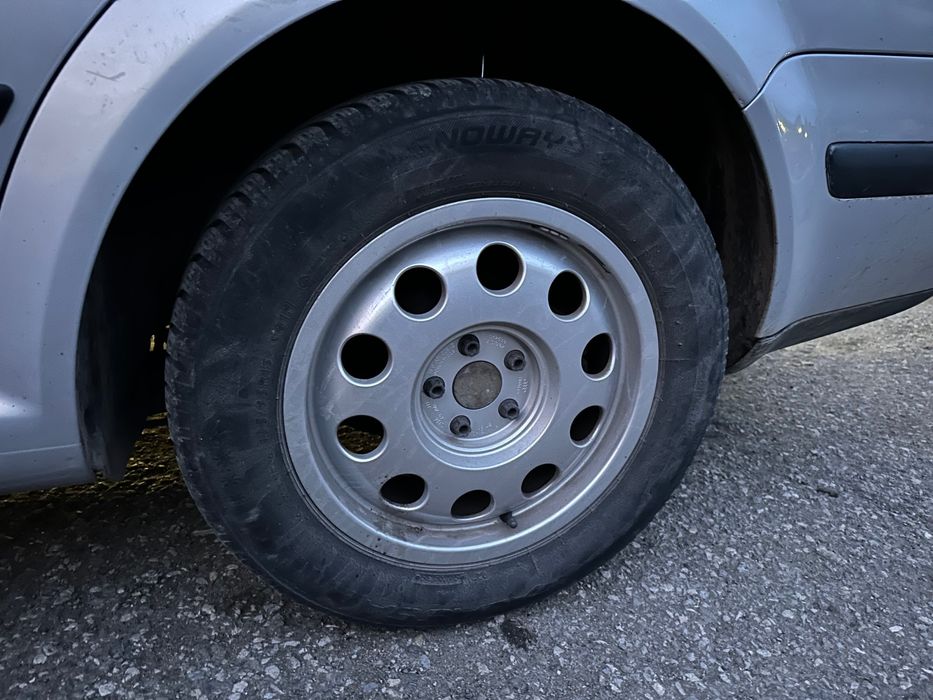 Телефонни шайби 5х100 15цола с гуми