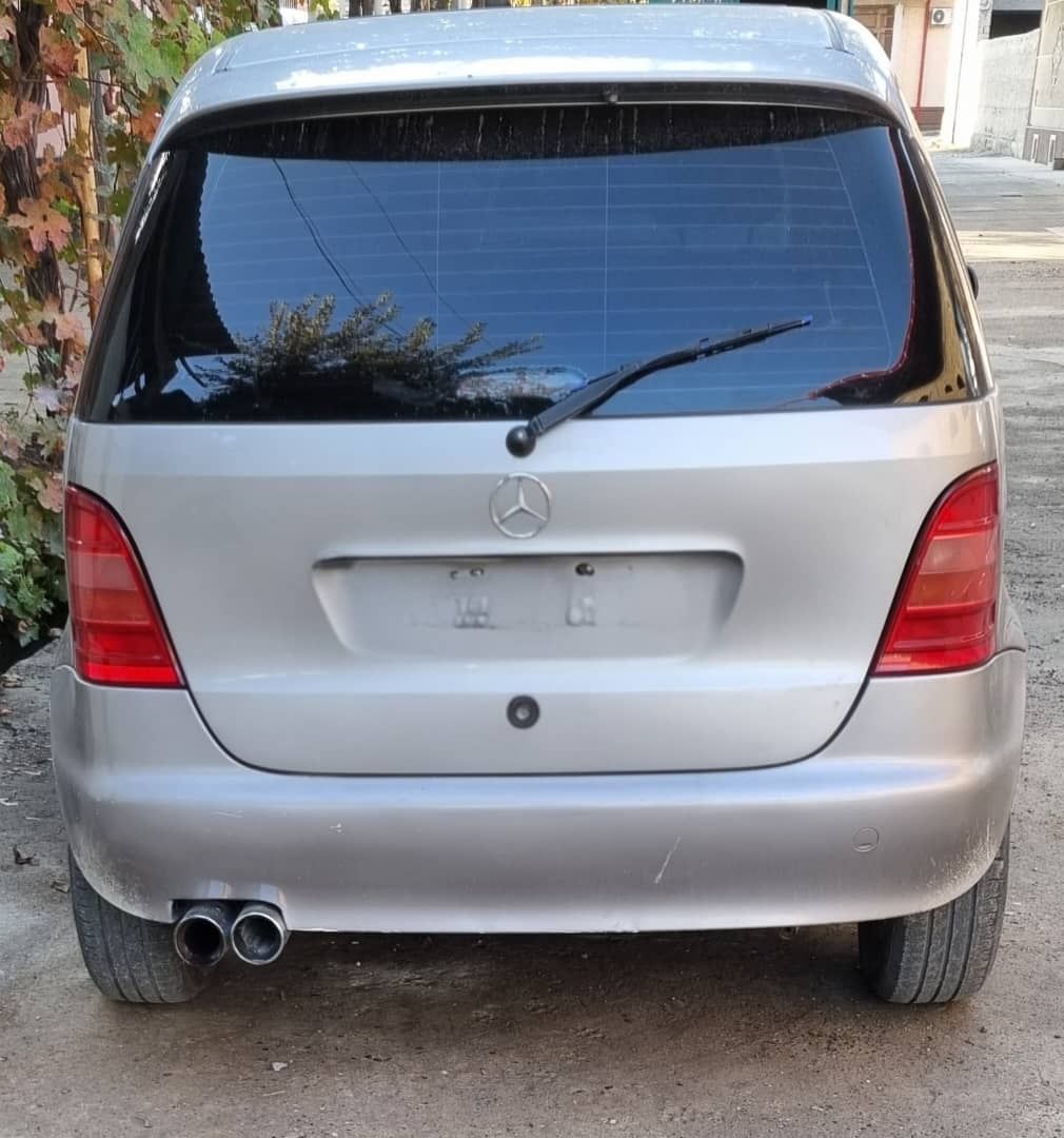 Mercedes-Benz a class 140