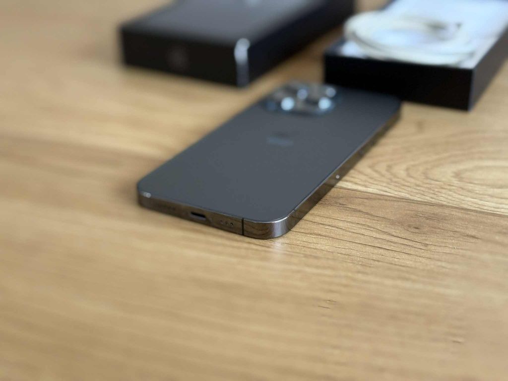 Бартер iPhone 13 pro 128gb graphite 100%