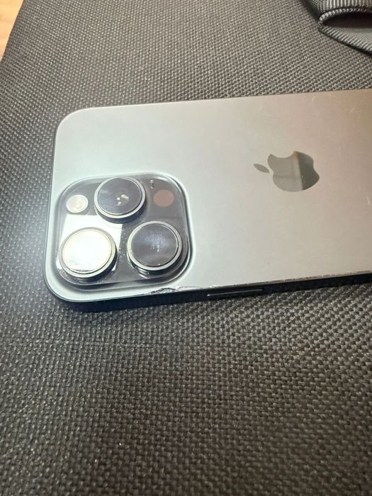 Срочно продам Iphone 16 pro max