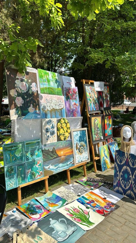 Здравствуйте,я художник!Рисую картины на заказ.