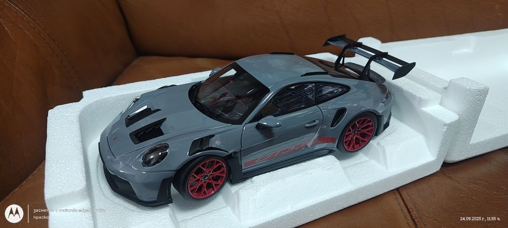 Колекционерски колички Porsche 1:18