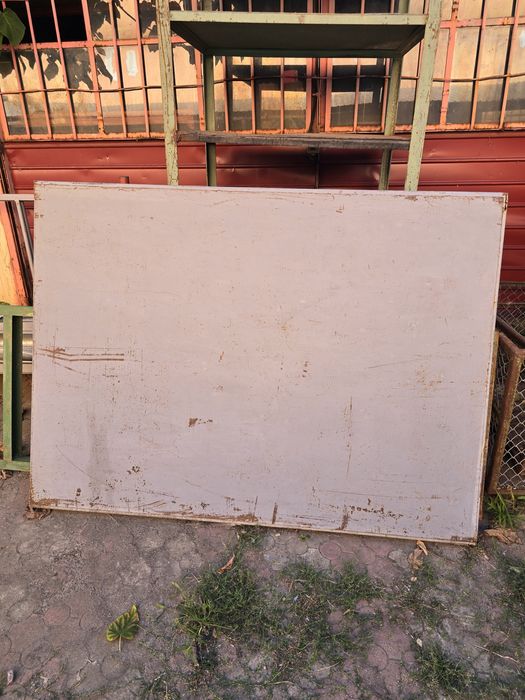 Vand rafturi metalice diferite dimensiuni