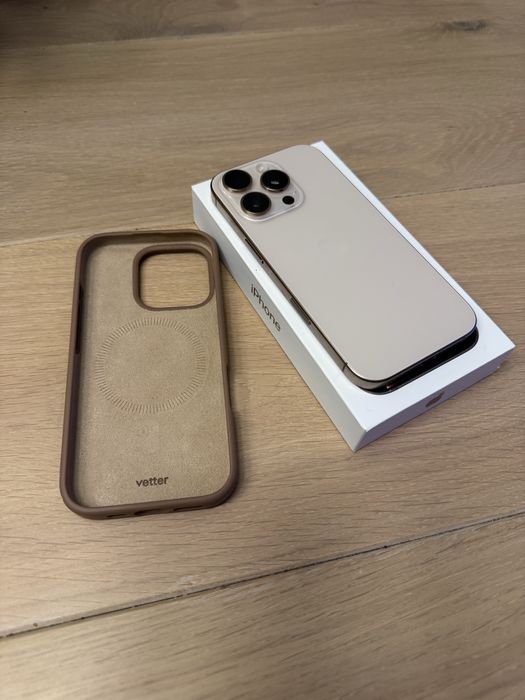 iPhone 16 Pro 256 Gb, Desert Titanium, cu garantie