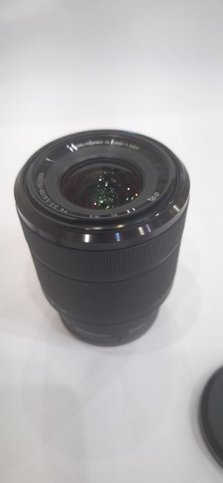 обектив Sony FE 28-70mm f/3.5-5.6 OSS