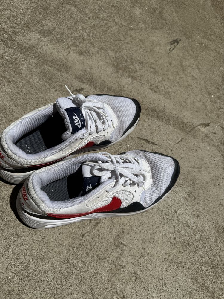 Nike air max обувки
