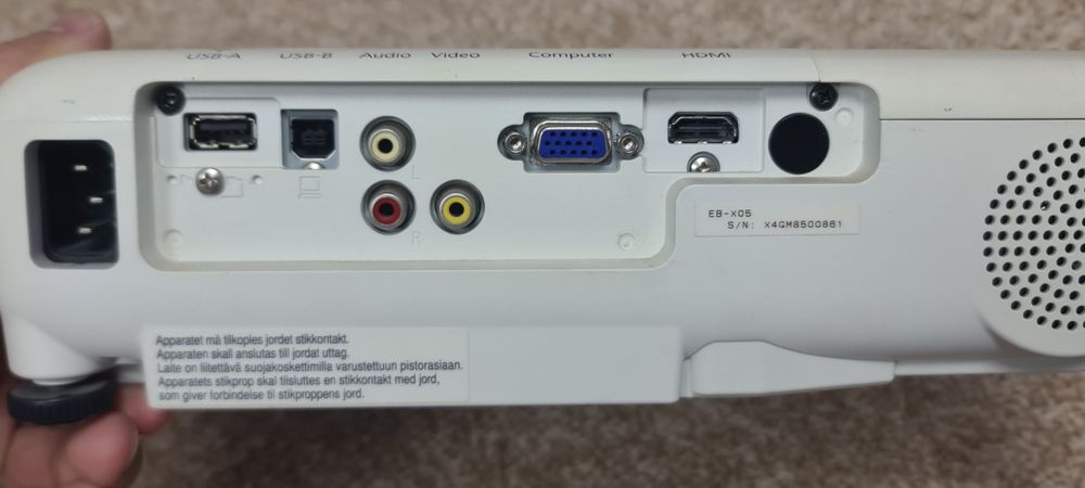 Продам проектор Epson EB-X05
