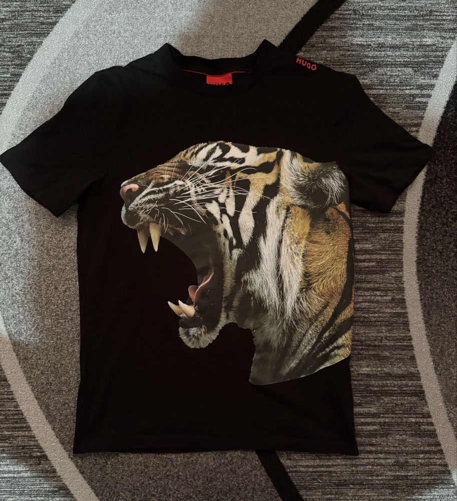 Hugo Boss тениска