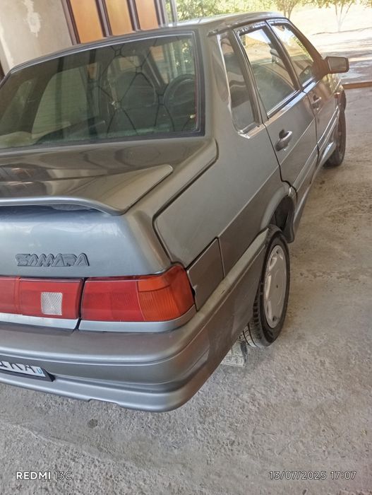 Lada_Samara .2009.holati yaxshi. 4 ta yangi balon qoʻyilgan.Metani bor