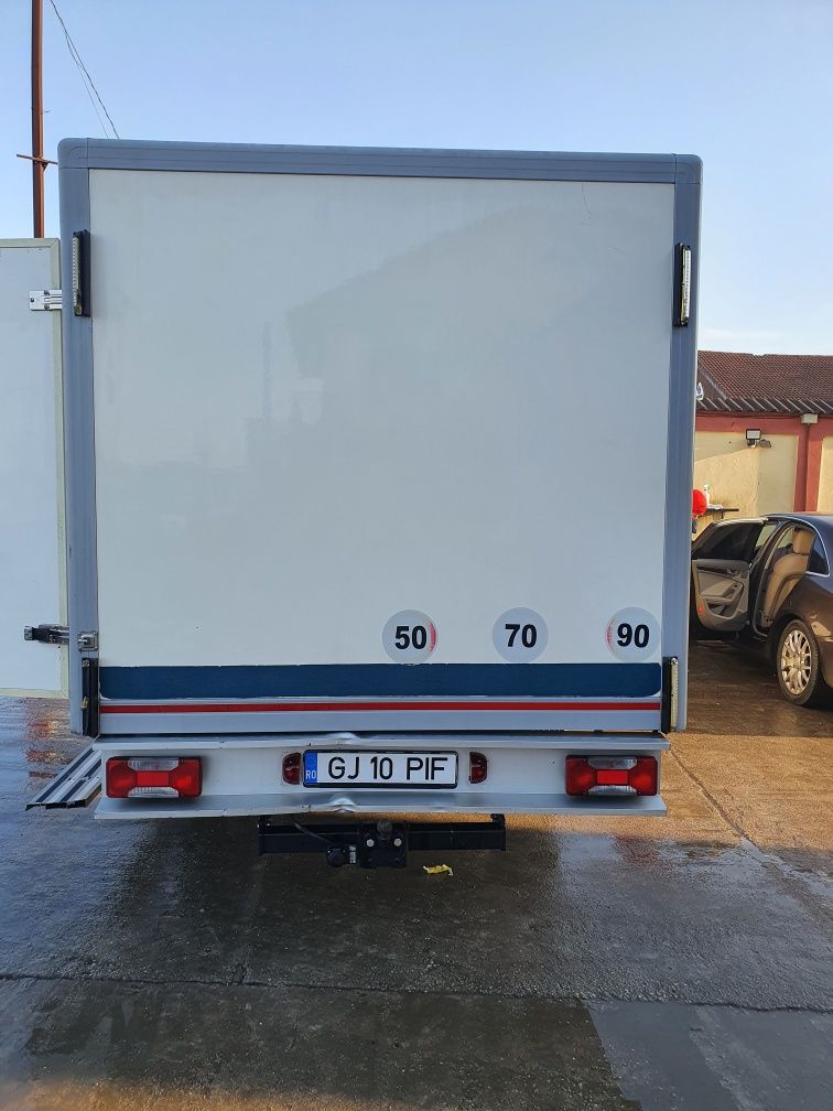 Autoutilitara Iveco 3,5t  frigorifica