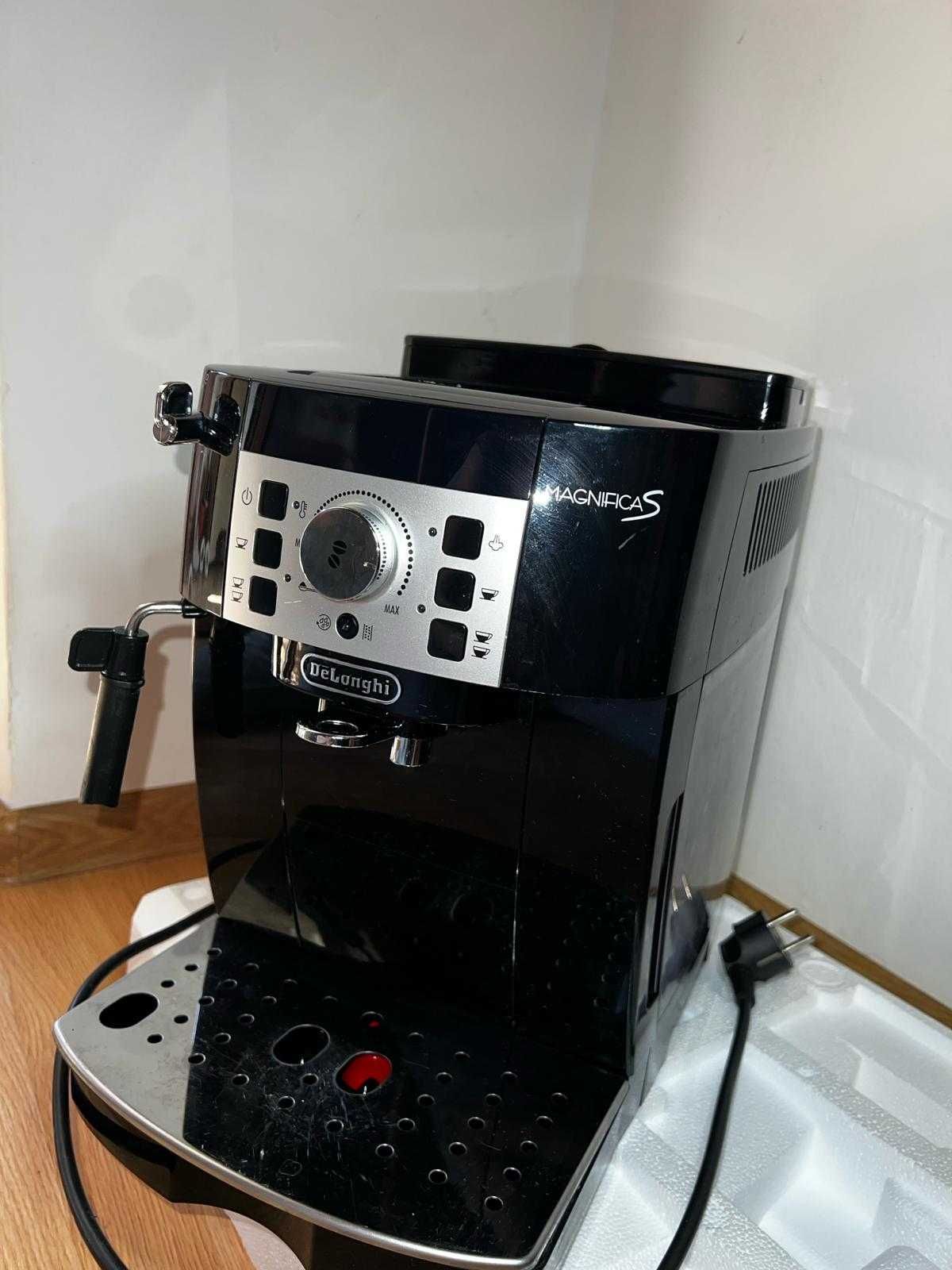 Expresor cafea De'Longhi Magnifica s