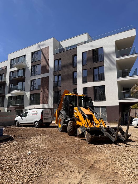 Închiriez Buldoexcavator