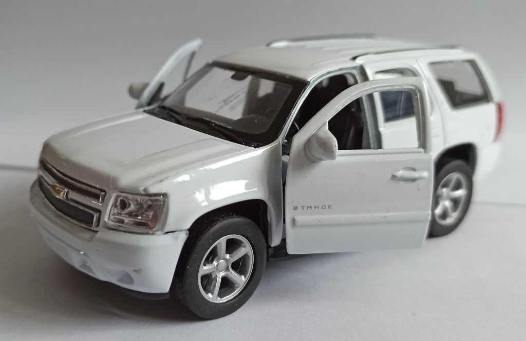 Macheta Chevrolet Tahoe 2008 SUV- Welly 1/36