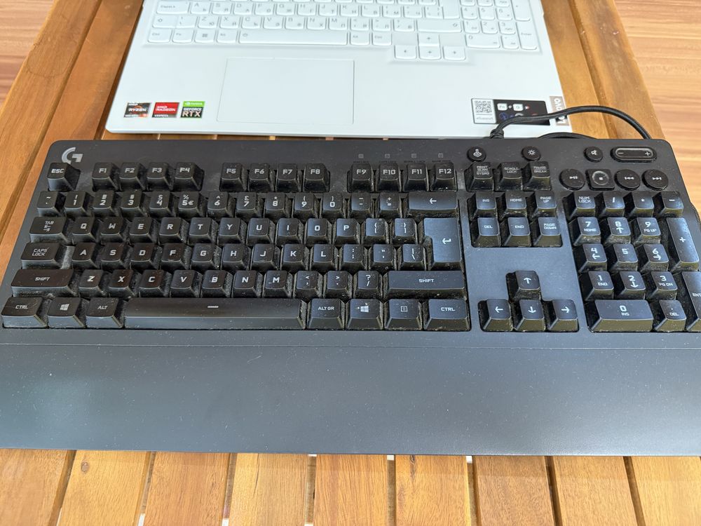 Lenovo Legion 5 15,6  , Ryzen 5  5600H,16GB