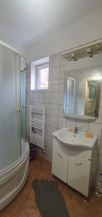 Închiriez apartament la casă, în Turnișor, unei familii fară copii