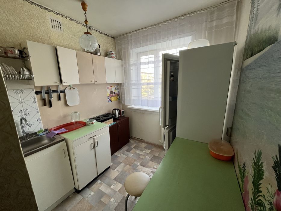Продам квартиру 4-28