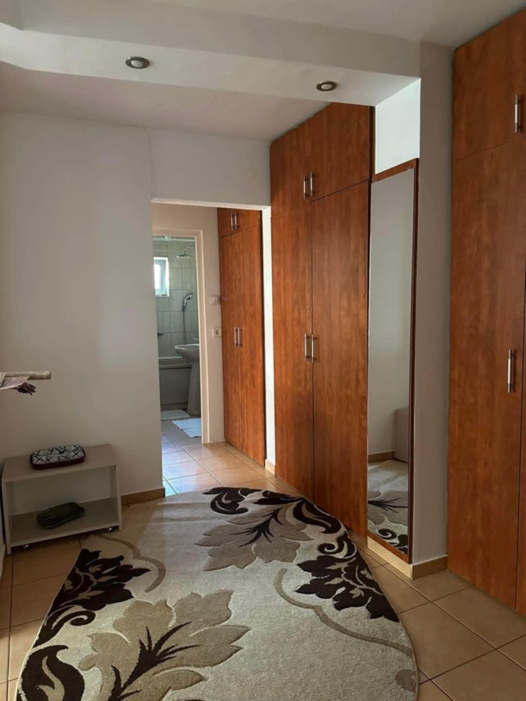 Închiriez apartament Brazda