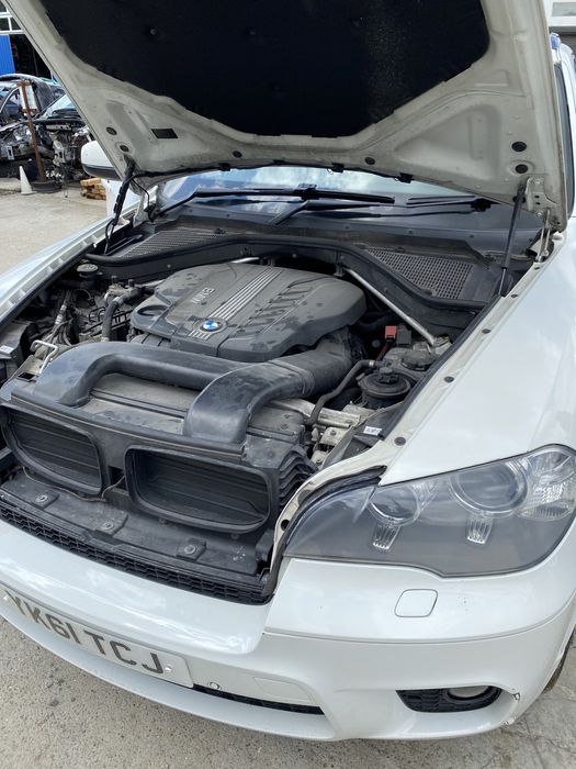 Ușă dreapta față BMW X5 E 70 2011