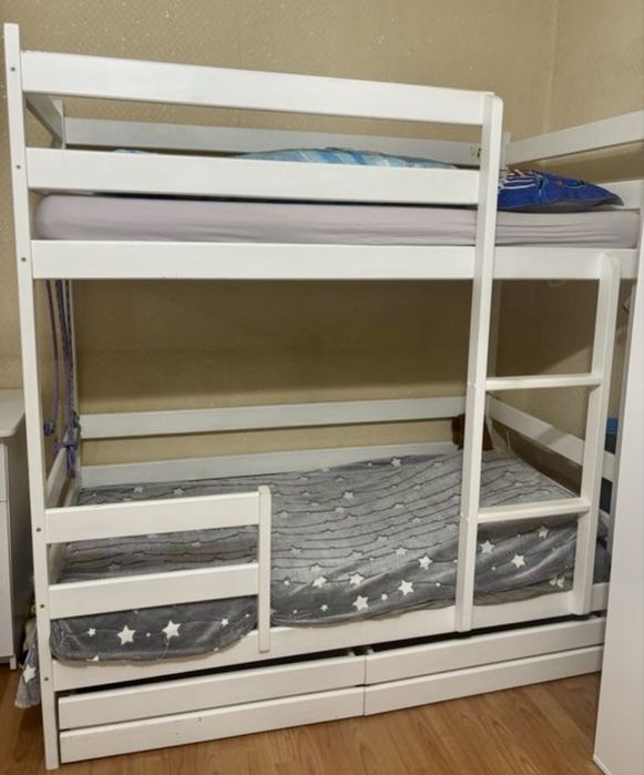 Кровать детская двух ярусная