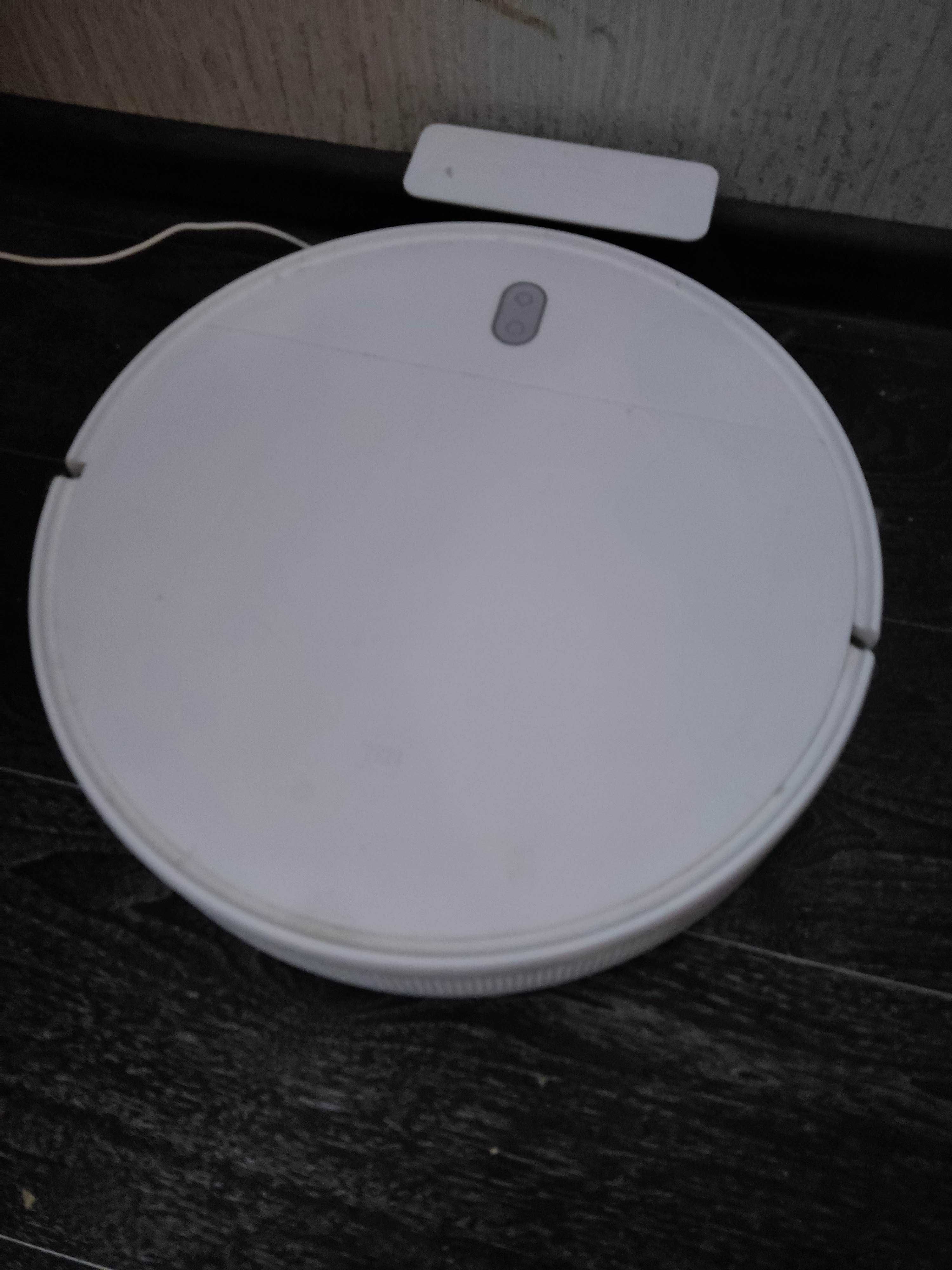Робот пылесос Xiaomi с водным резервуаром