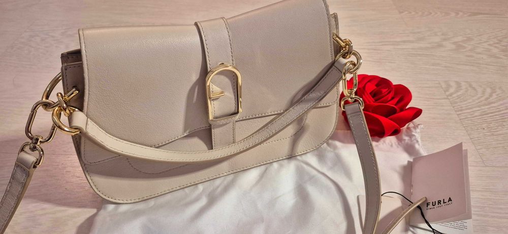 Geanta Furla impecabila