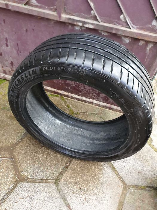 245 45 19 два броя Michelin PS4 Цената е за брои