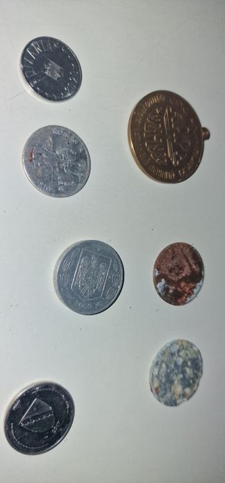 Monete monezi  românești