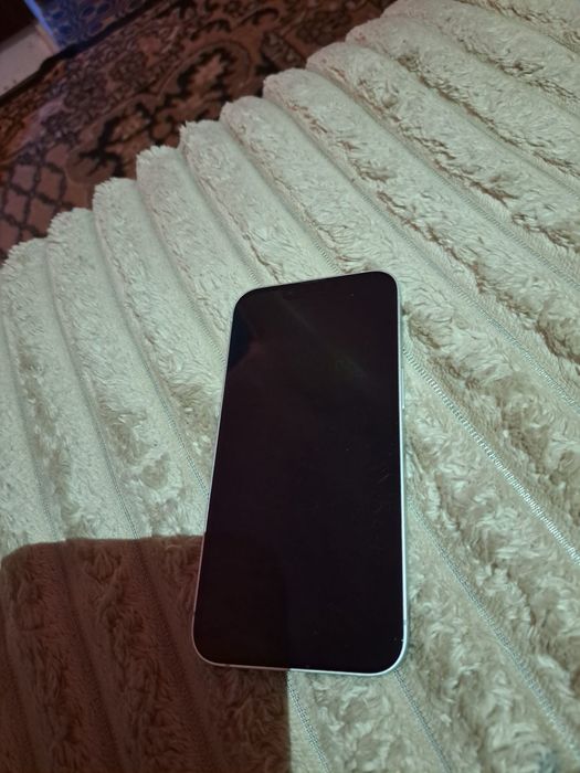 Iphone 16 e alb.