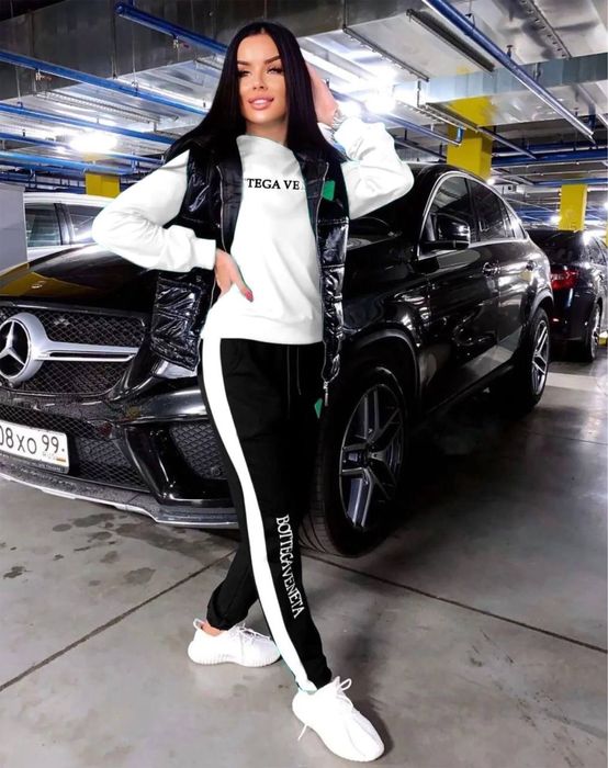 Продам сумку и спортивный костюм.