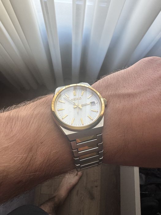 Seiko quarts 39mm men’s watch SUR558P1