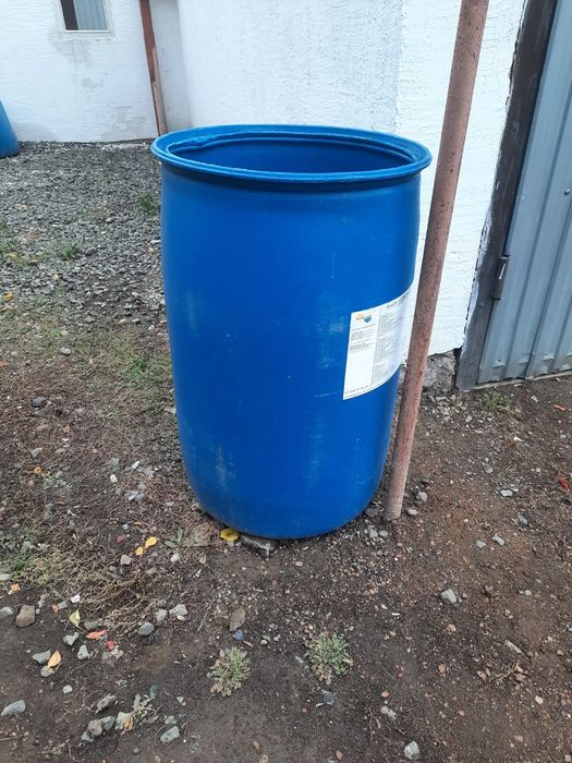 Продам бочку 200л.по 8000