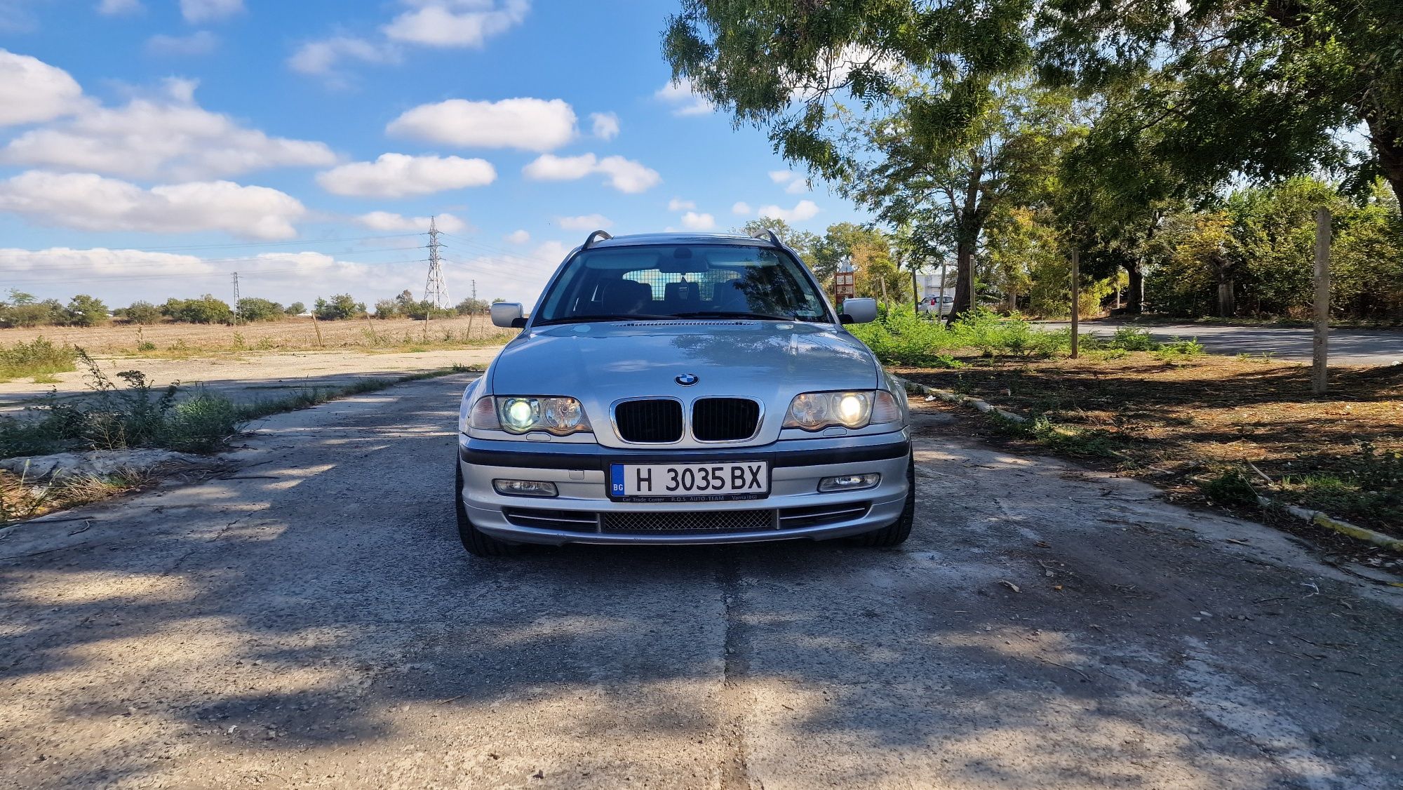 Продавам или заменям БМВ Е 46 330XI