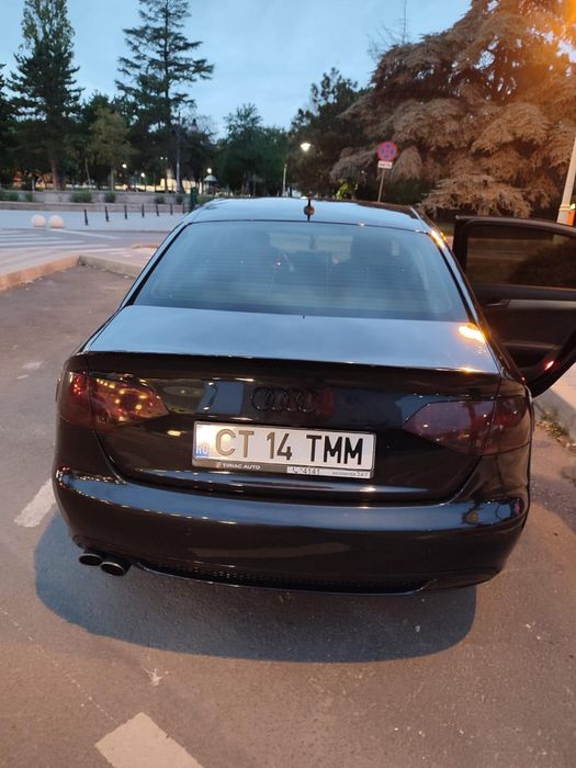 AUDI A4 B8  An 2011