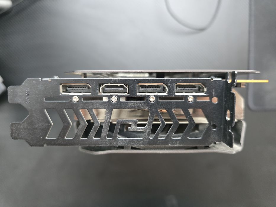 RX 6700 XT Red Devil