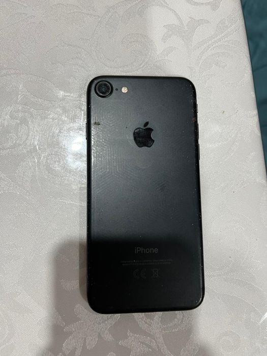 Продаю айфон 7, 100%