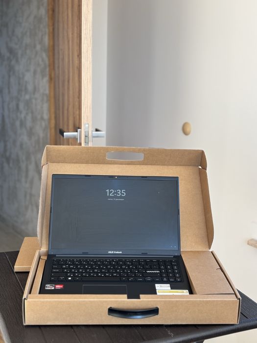 Asus Vivobook 15 – Ryzen 5, 16GB, 512GB, Windows 11 Pro