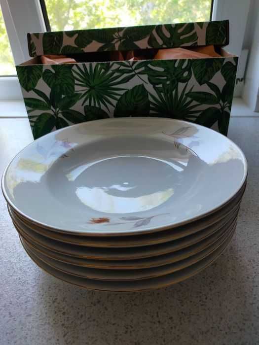 Set de porțelan Nou