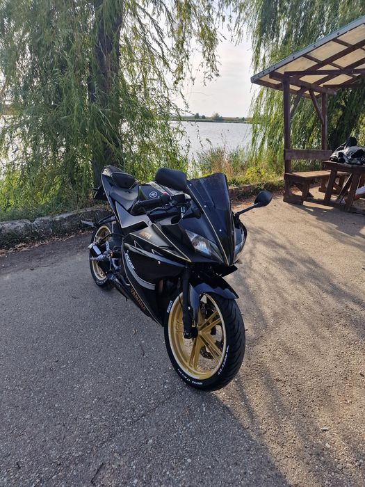 Yamaha YZF-R125 2013