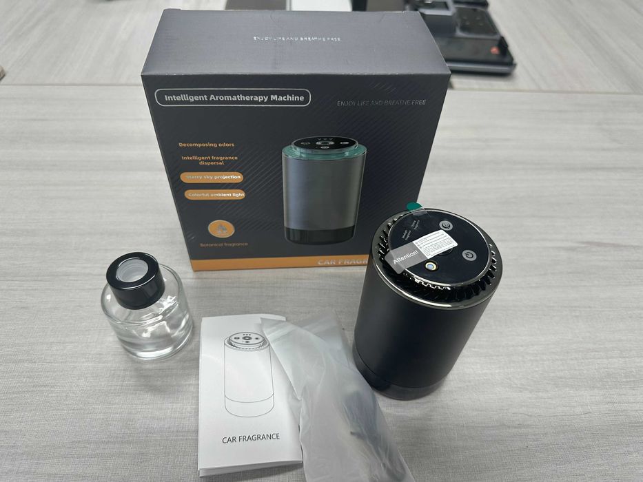 Odorizant auto inteligent, nou, cu lumini ambientale