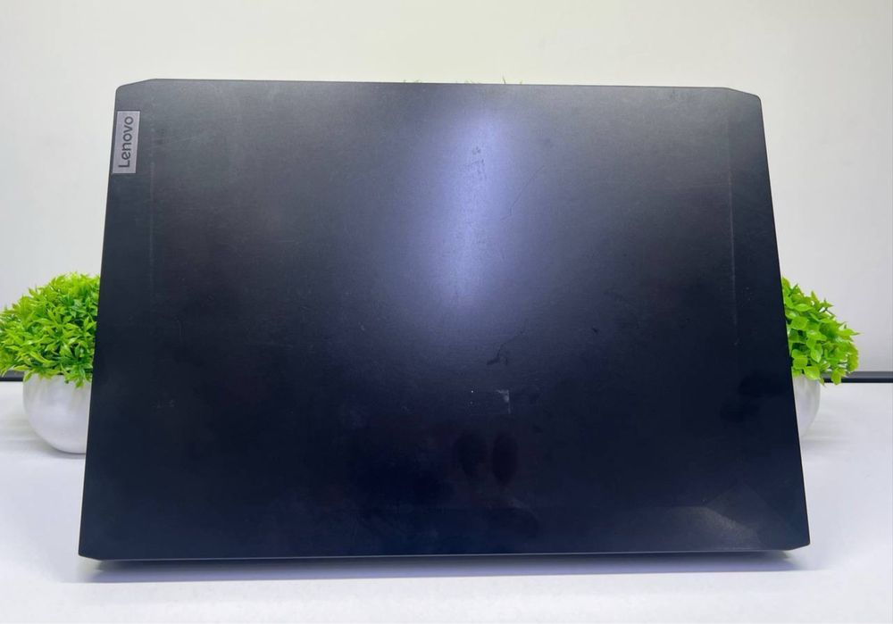 Lenovo AMD Ryzen 5-5