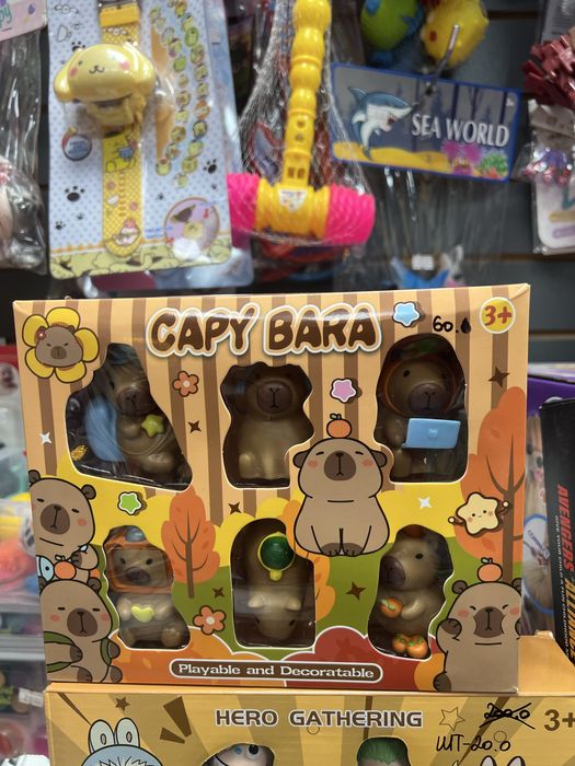Коллекция сюрпризных фигурок капибарских игрушек